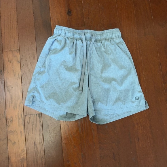 Layer 8 women’s quick dry shorts size S light grey - Picture 2 of 12